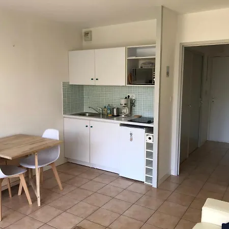 Studio L'air Marin Avec Terrasse Et Jardinet A 2 Pas De La Plage Apartment *